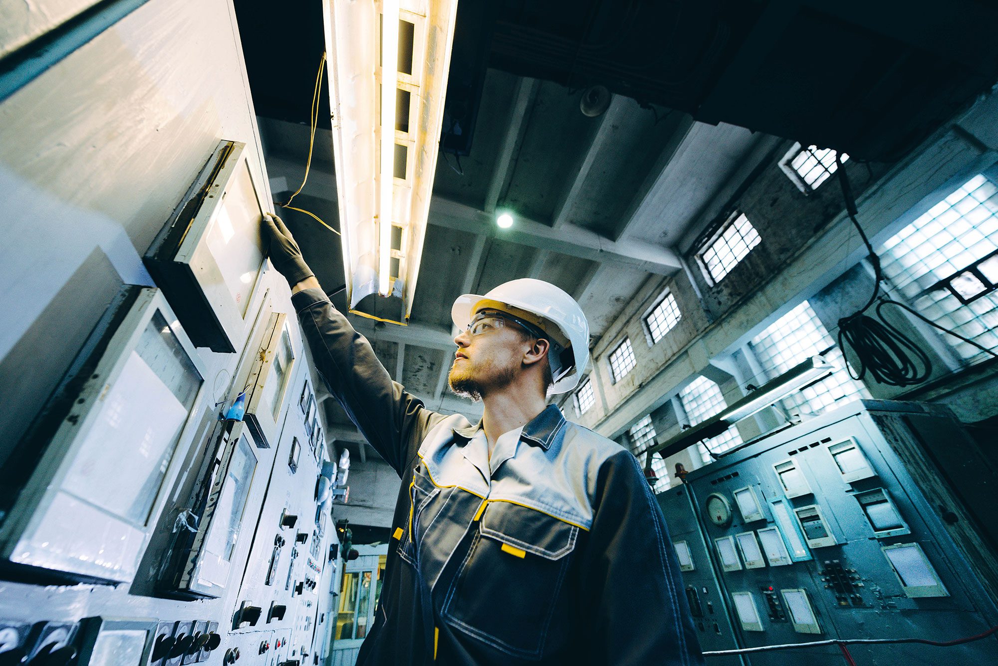 energy power plant worker